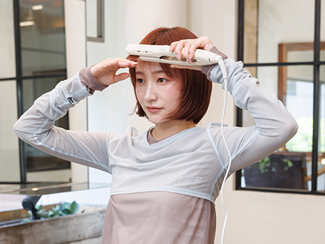 ふんわりレイヤーと自然なぱっつん前髪 スタイル方法写真:01