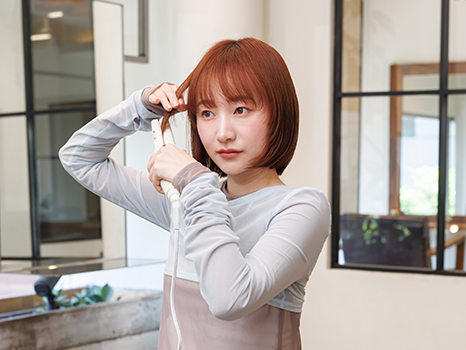 ふんわりレイヤーと自然なぱっつん前髪 スタイル方法写真:02