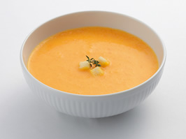 イメージ:ミキサーでジュースからスープも手軽にできる