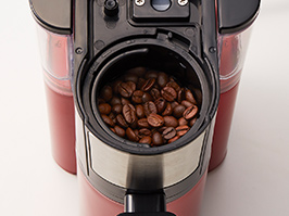 イメージ:コーヒー豆からミル＋ドリップまでワンタッチで全自動