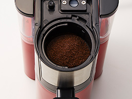 イメージ:コーヒー粉でもＯＫ、ワンタッチで切換え。