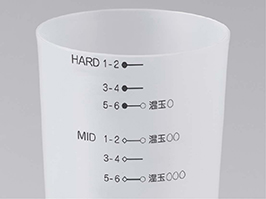 イメージ:計量カップ付属